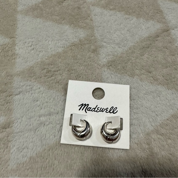 Madewell puffy hoop earrings polished silver - Picture 3 of 4
